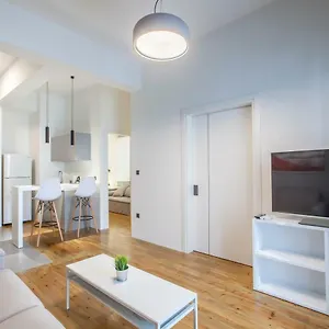 https://center-apartments.hotelschalkidiki.net